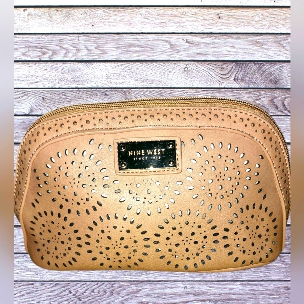 NINE WEST COSMETIC BAG
